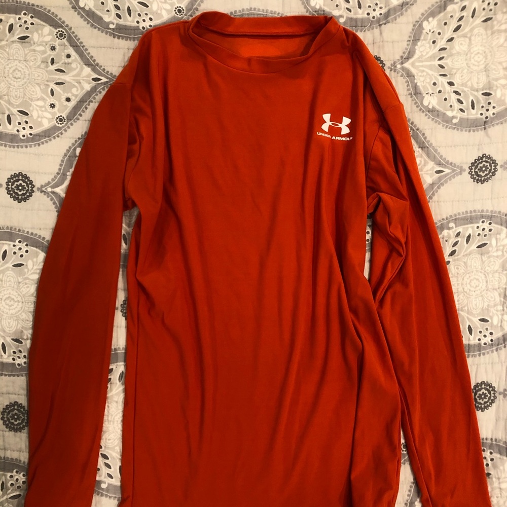 Athletic shirt